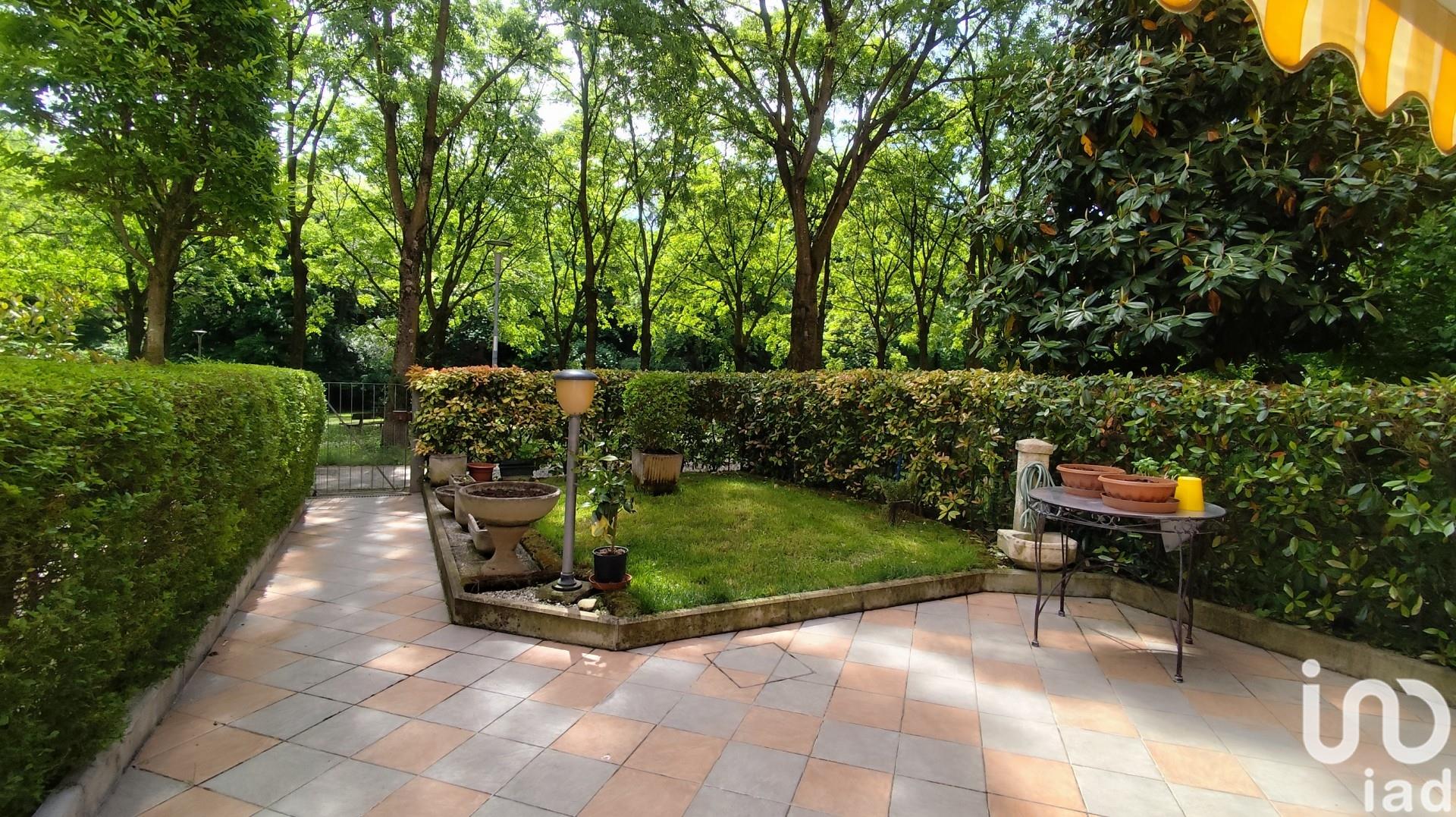Sale Home 210 m² - 4 bedrooms