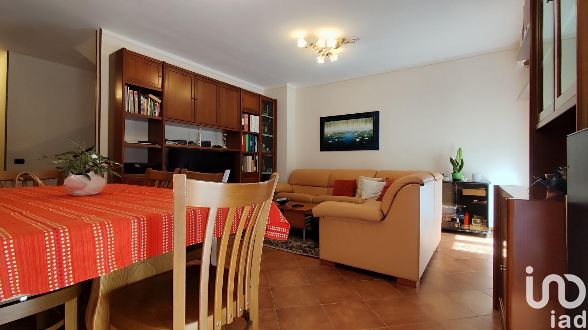 Sale Home 210 m² - 4 bedrooms