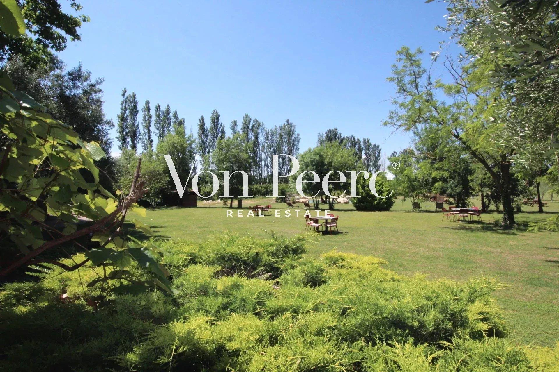 A vendre - Mas du XVIIe siècle à proximité d'Avignon