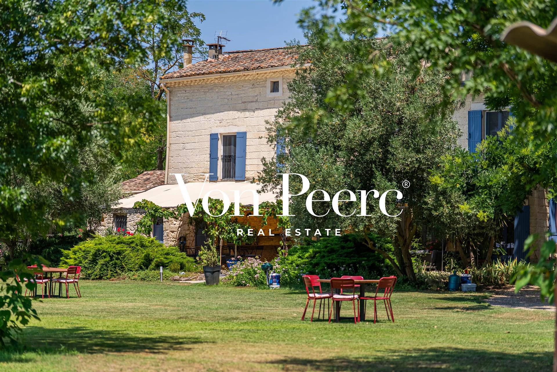 A vendre - Mas du XVIIe siècle à proximité d'Avignon