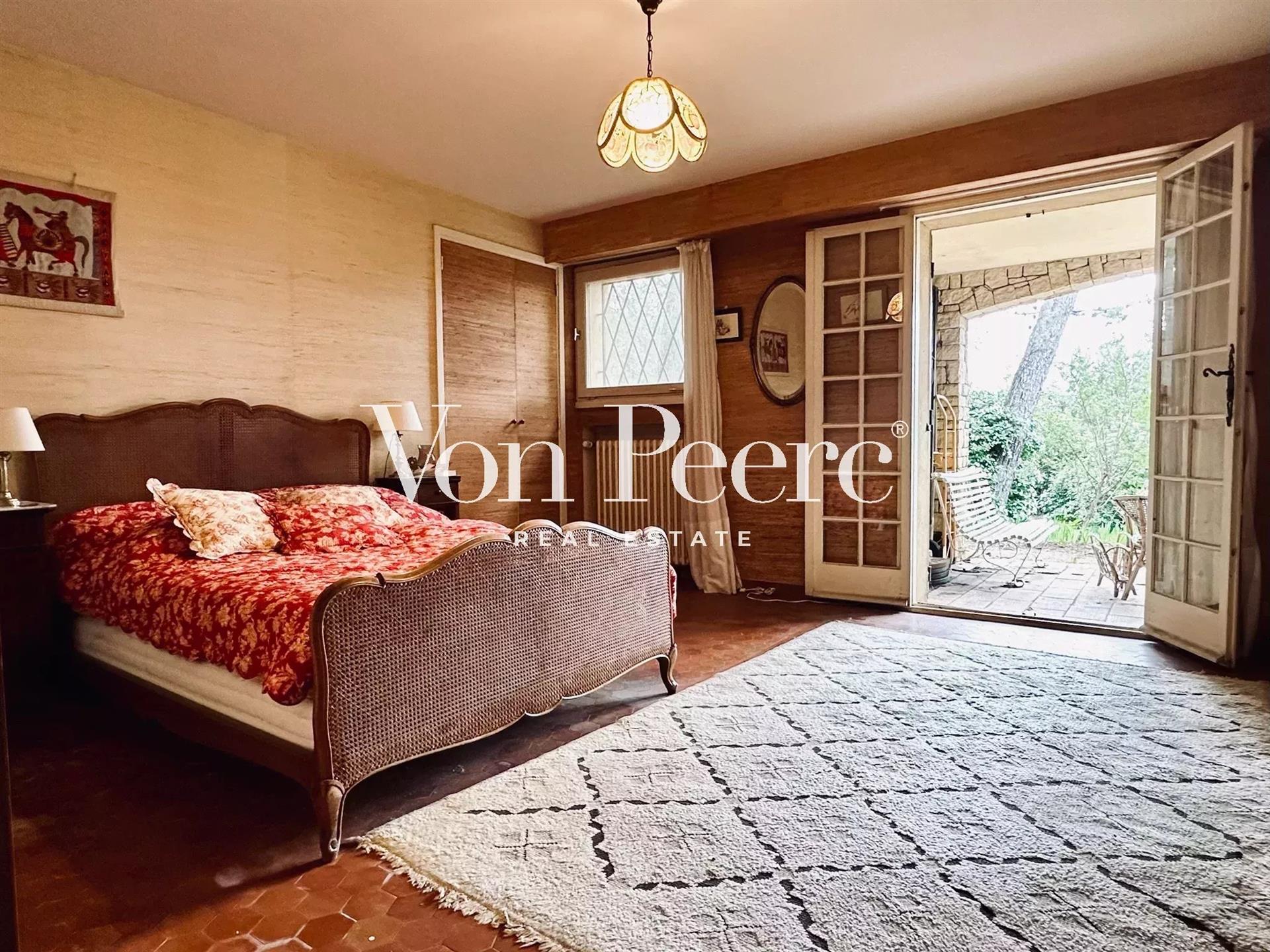 Compra: Vivenda (30400)