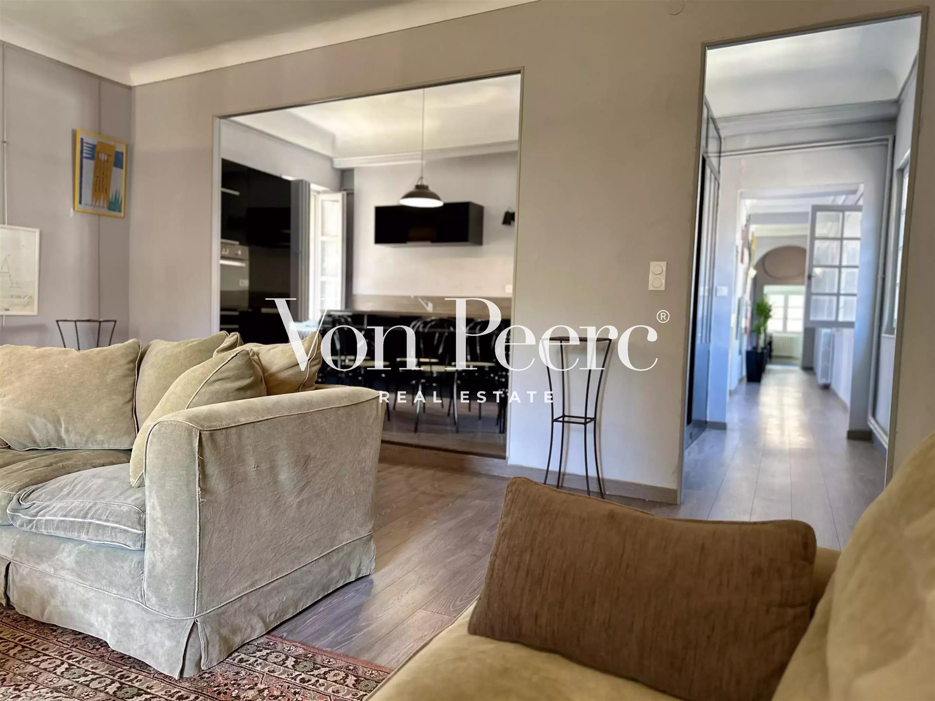 Compra: Apartamento (84000)