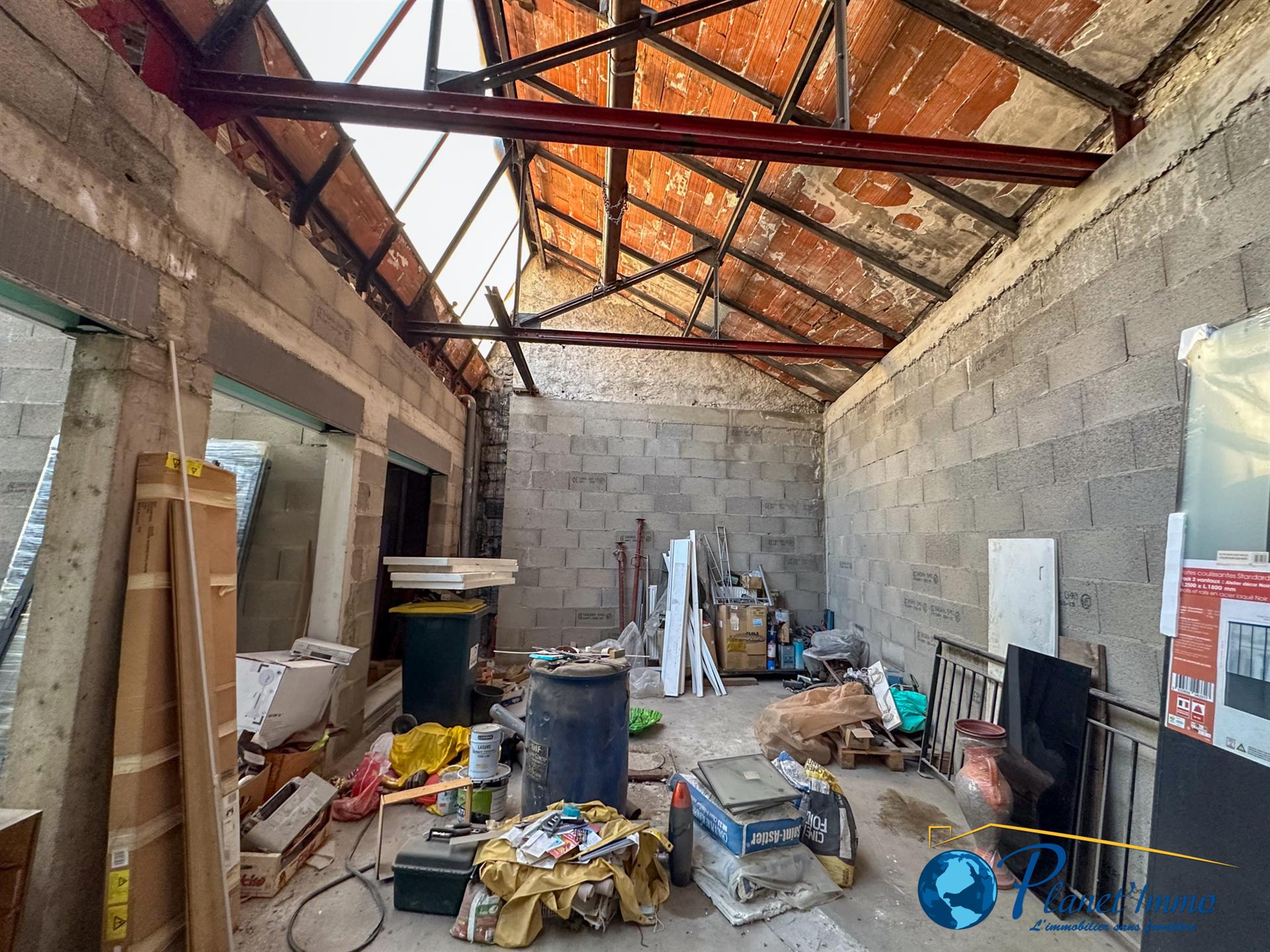 Saint-Etienne / Loft à aménager de 133m2.