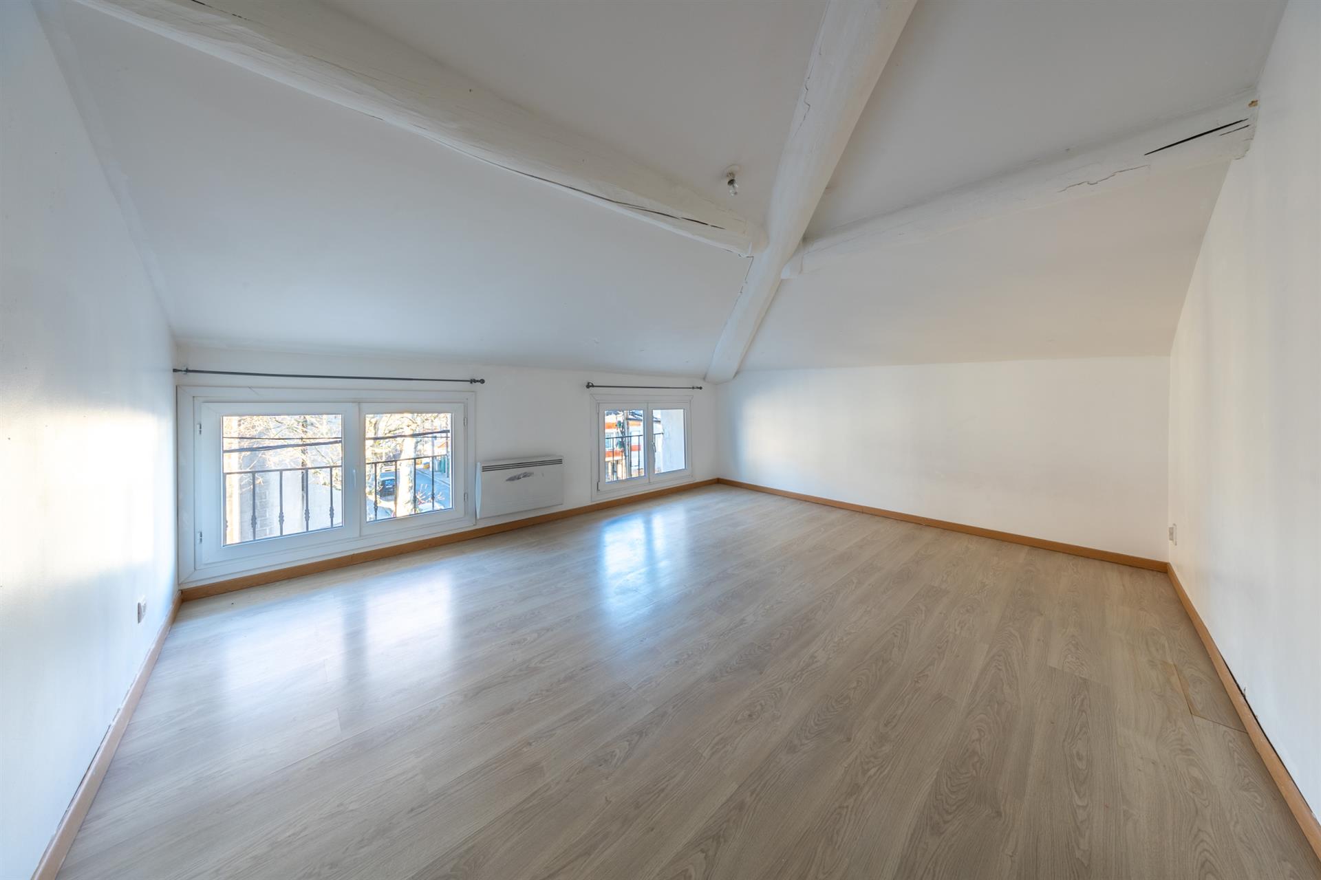 Saint-Etienne / Le Soleil. 4-Room duplex apartment of 75 m2.