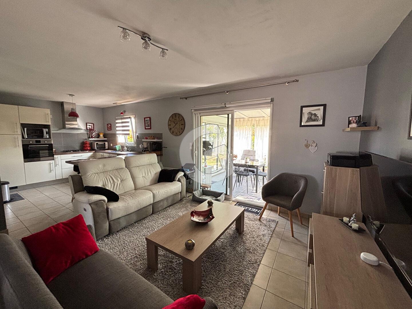 Purchase: House (85750)