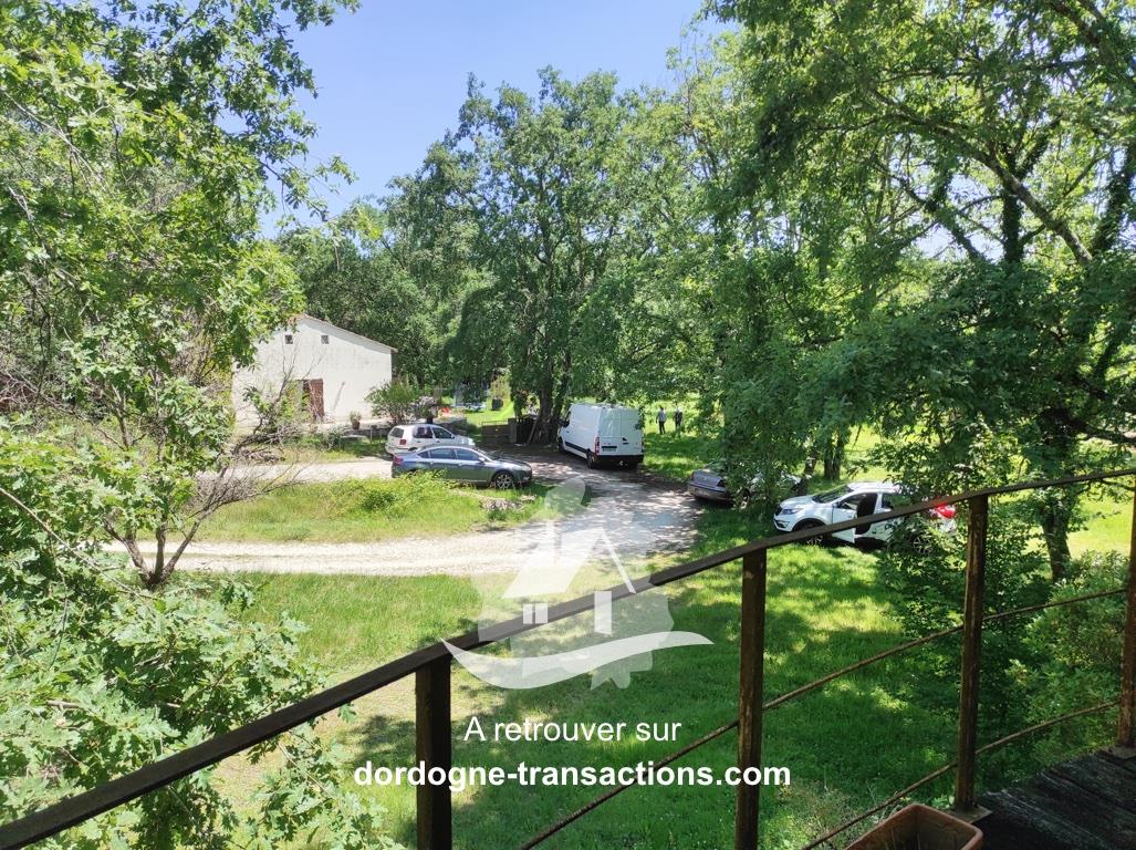 Property 3 ha with 2 houses