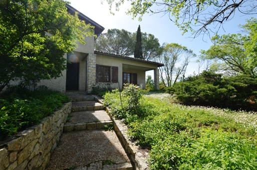 For Sale In Vic-Fezensac, Gers: Spacious 5-Bed House on Garden Of 1,741m². Large Full Height Basemen