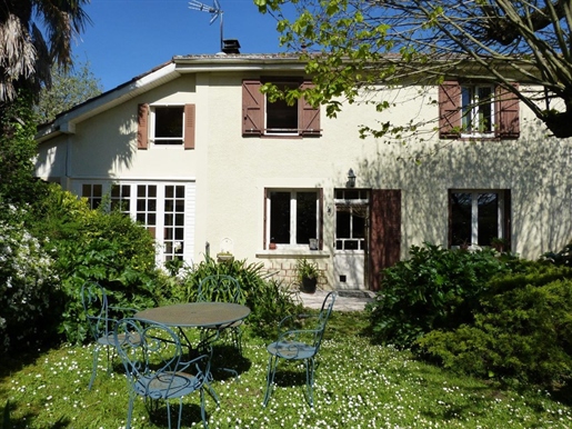 Zu verkaufen, Trie-sur-Baïse (Hautes Pyrénées): Charmantes Haus mit sehr angenehmem privaten Garten