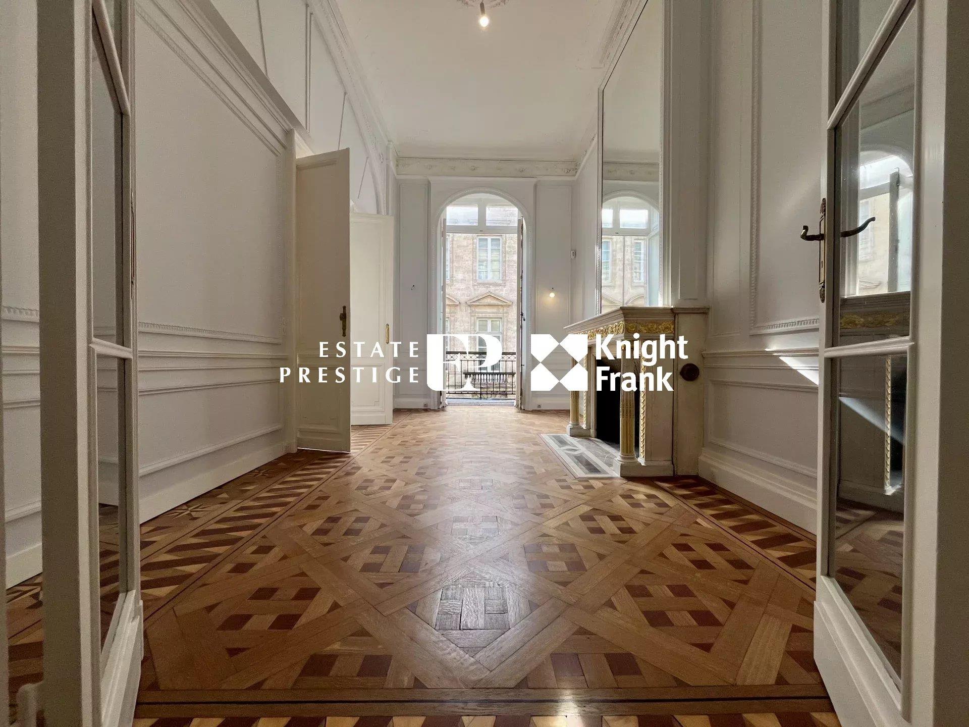 Bordeaux - Elegant apartment in historic center
