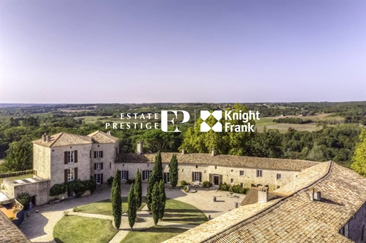 Bordeaux - A magnificent XIIIth-Century château