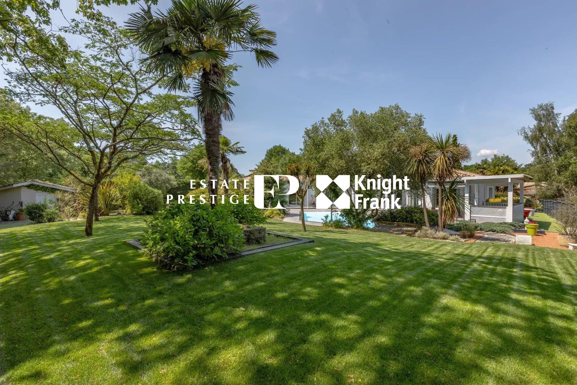 Saint-Aubin-De-Médoc –Luxurious 4-bedroom home with pool