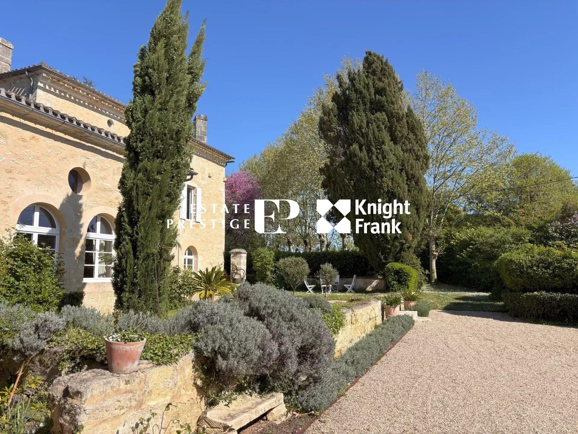 Bordeaux Countryside - Renovated 16th-century stone property
