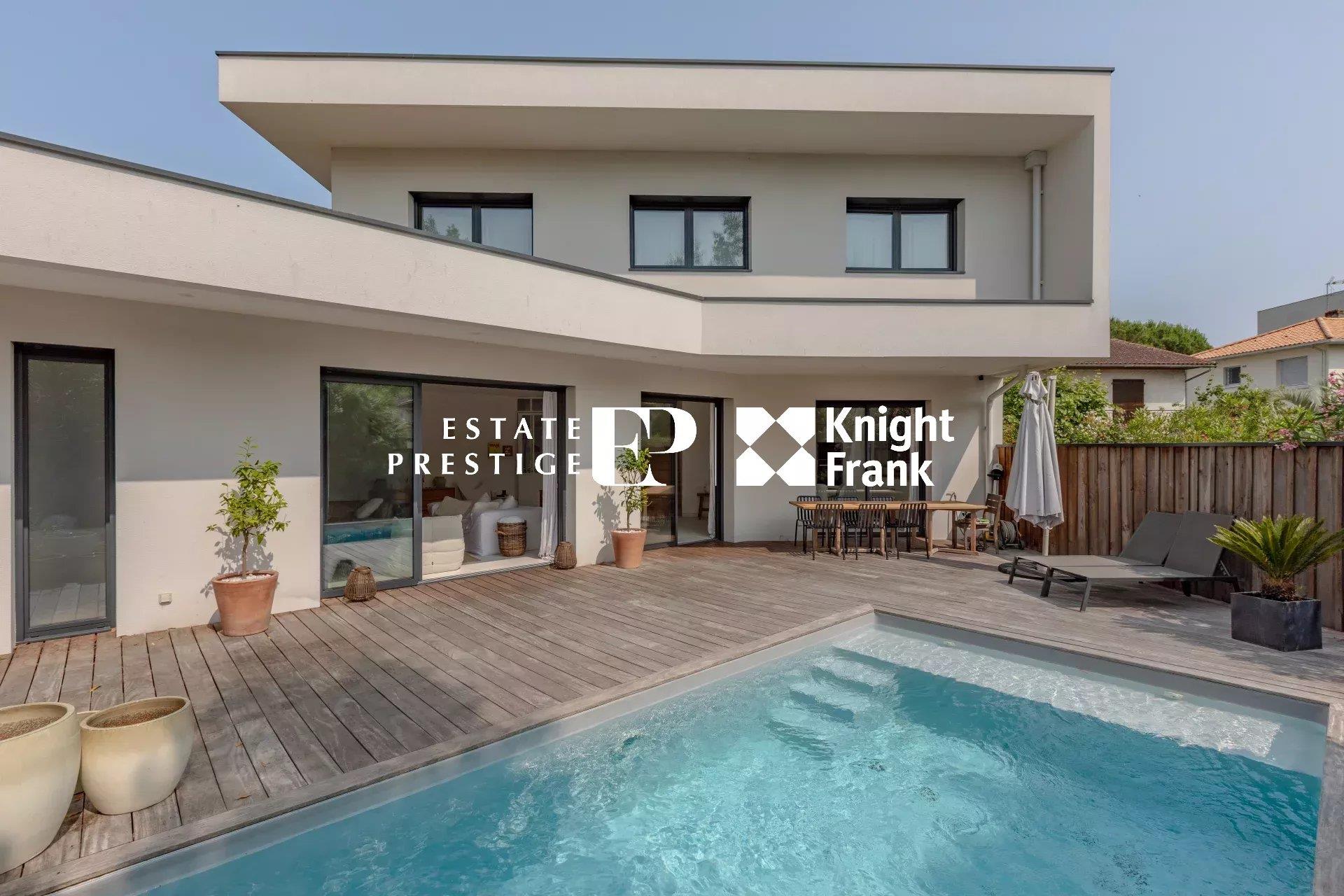 Modern Family Home with Pool in Caudéran, Bordeaux