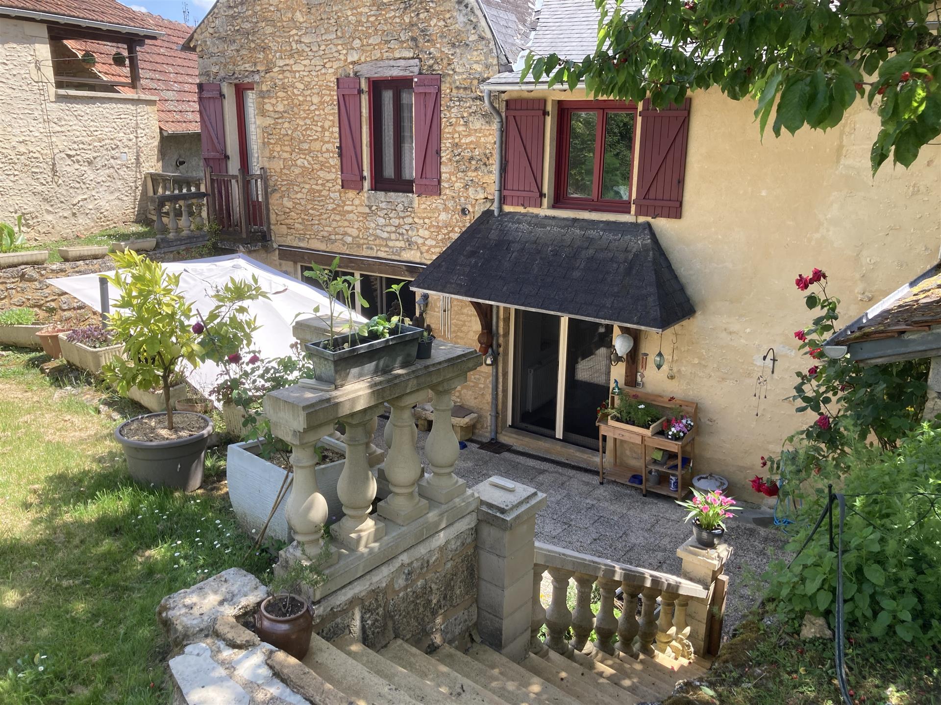 Character townhouse in the heart of Montignac-Lascaux