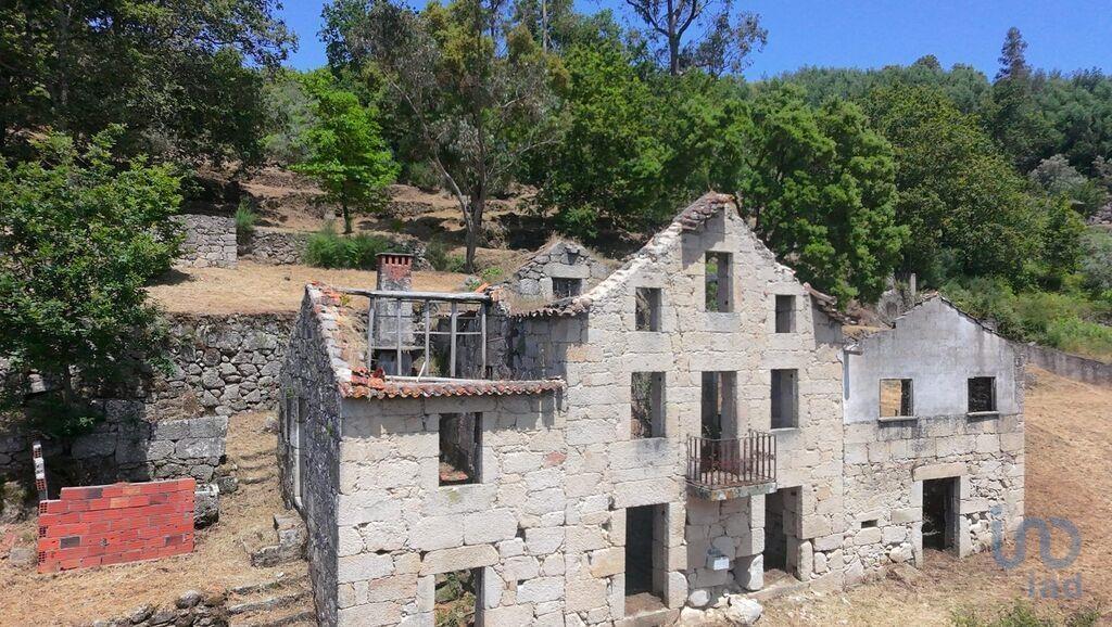Terrenos de construcción en el Coimbra, Oliveira do Hospital