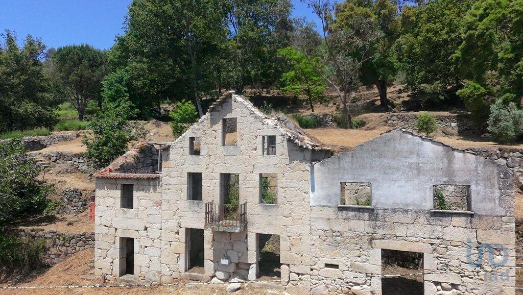 Terrenos de construcción en el Coimbra, Oliveira do Hospital