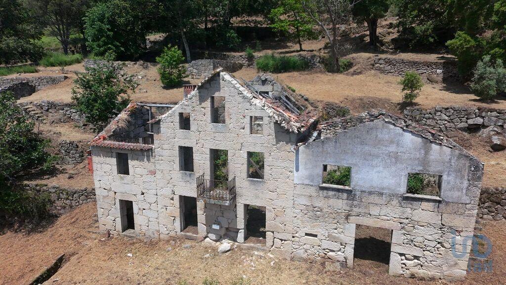 Terrenos de construcción en el Coimbra, Oliveira do Hospital