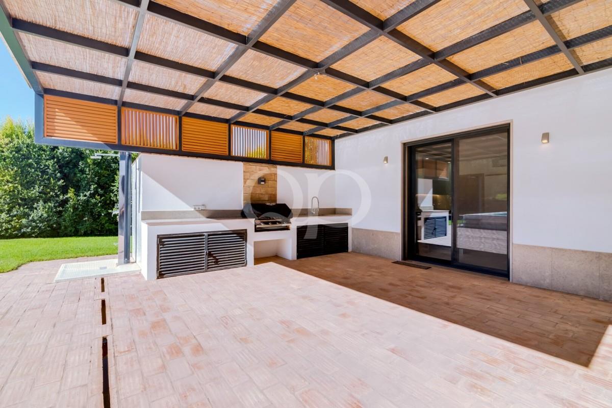 Exceptional Villa with Complete Privacy in Vale Formoso