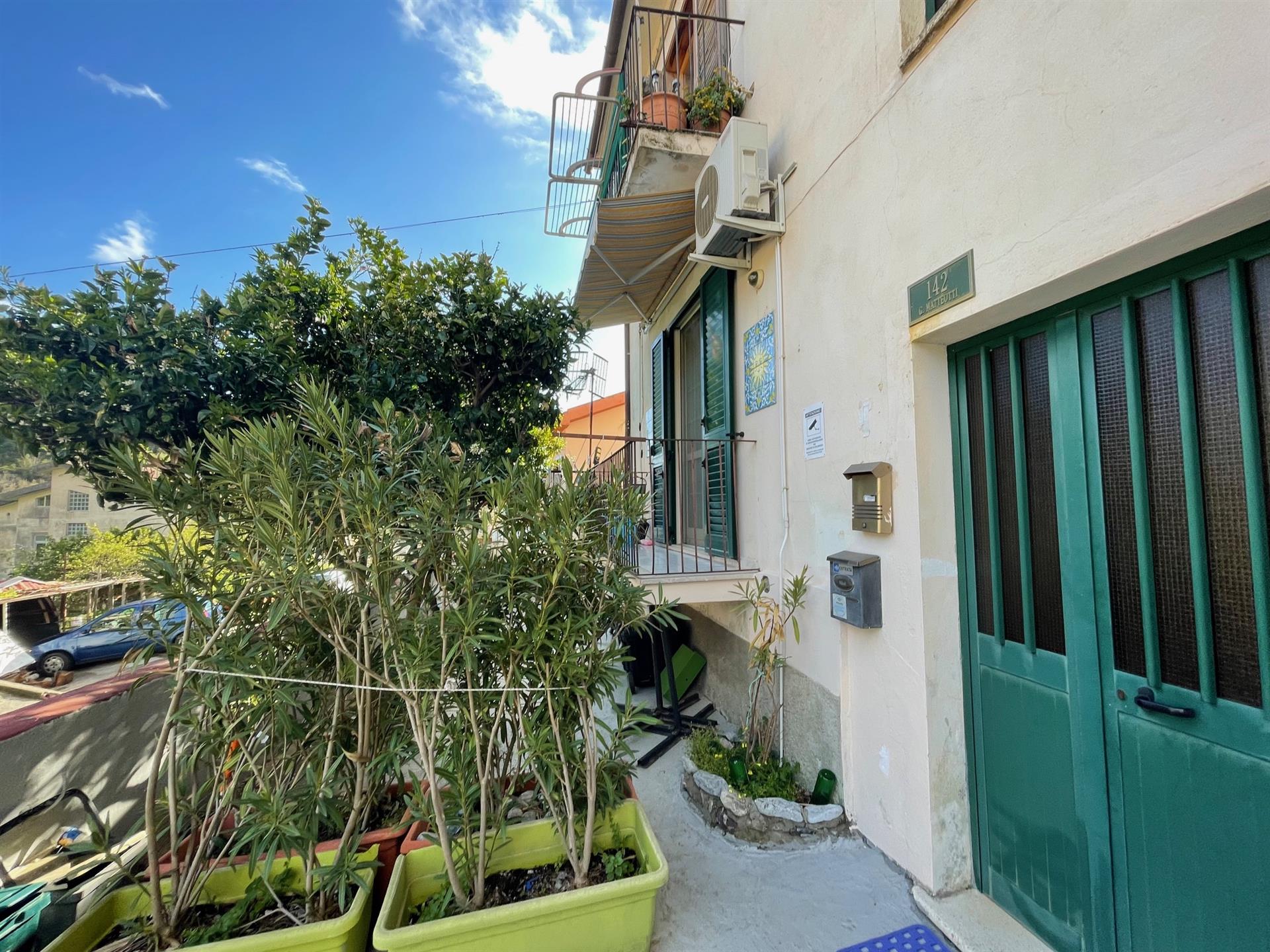 Charming Renovated Apartment in the Historic Heart of Sangineto