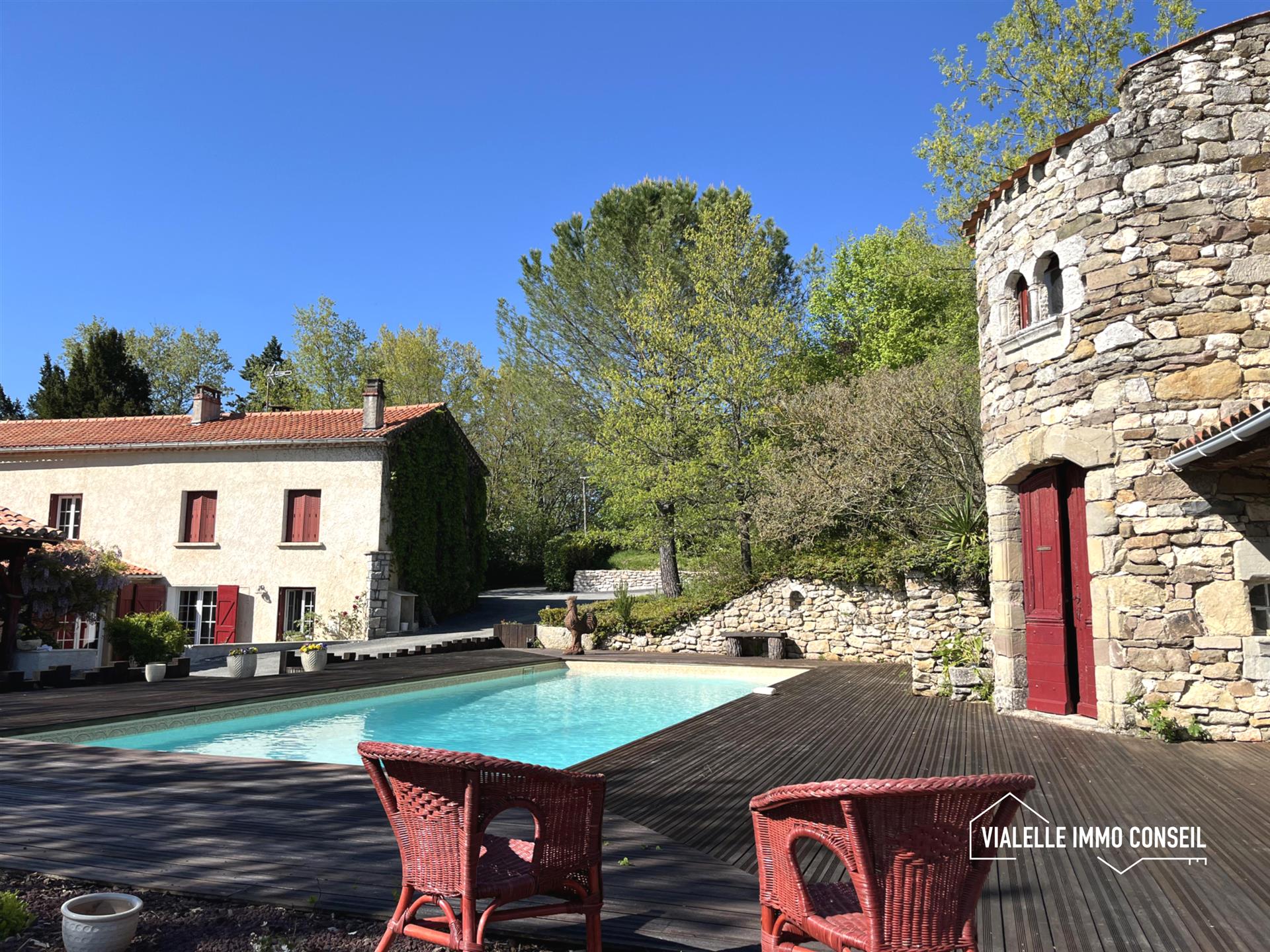 Charming property, Lautrec
