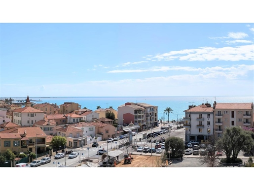 Penthouse dakterras te koop 2 kamers Zeezicht Cagnes sur Mer Côte d'Azur