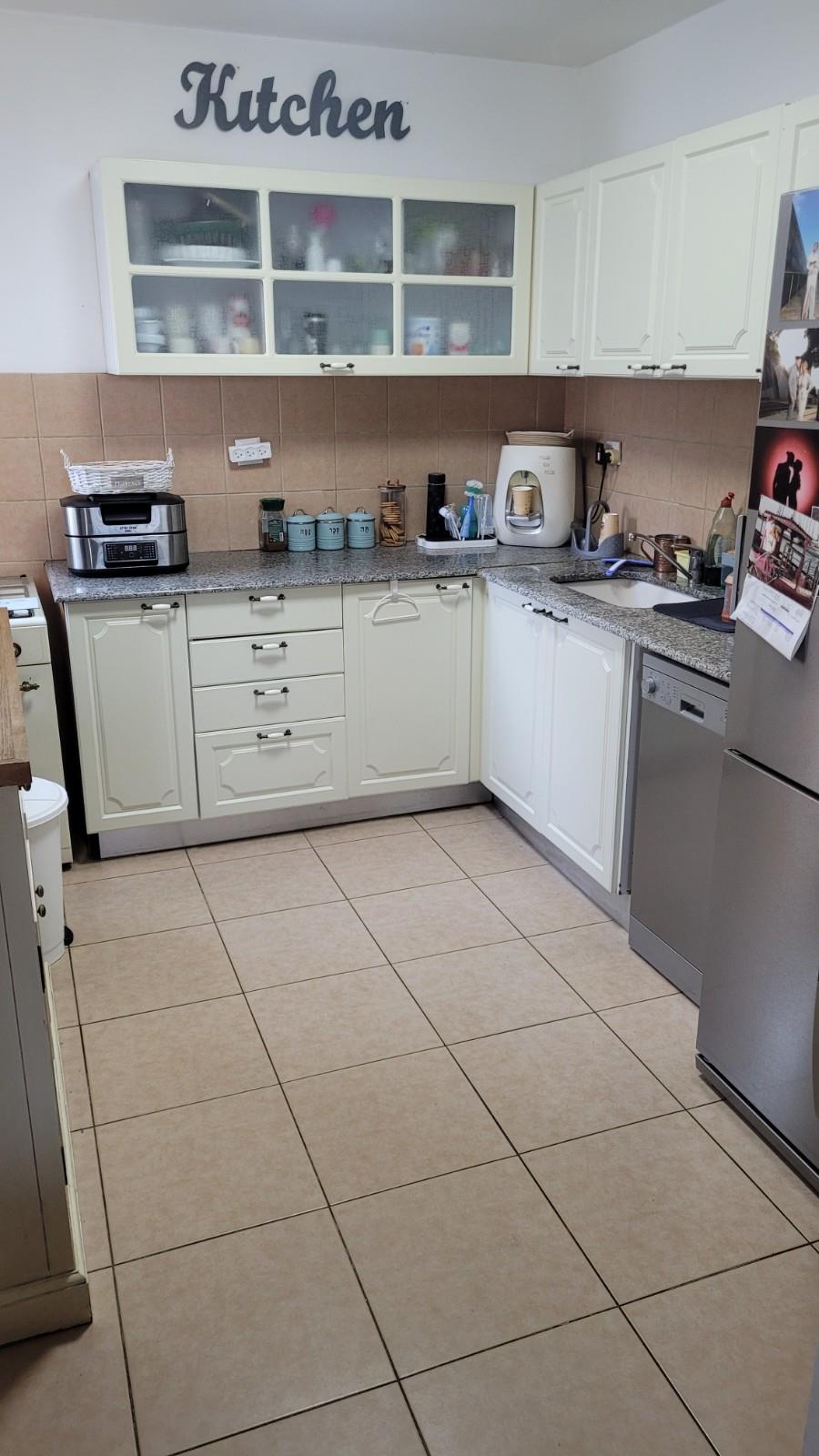 Advert picture