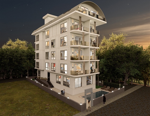 Роскошная жизнь на побережье в Клеопатре Костане