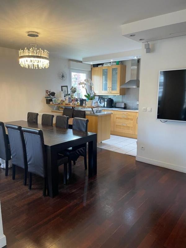 Purchase: Apartment (92120)