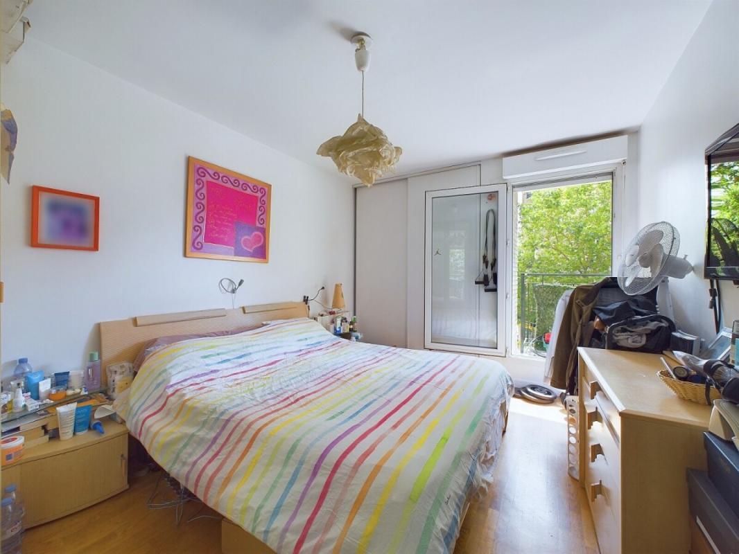 Purchase: Apartment (92120)