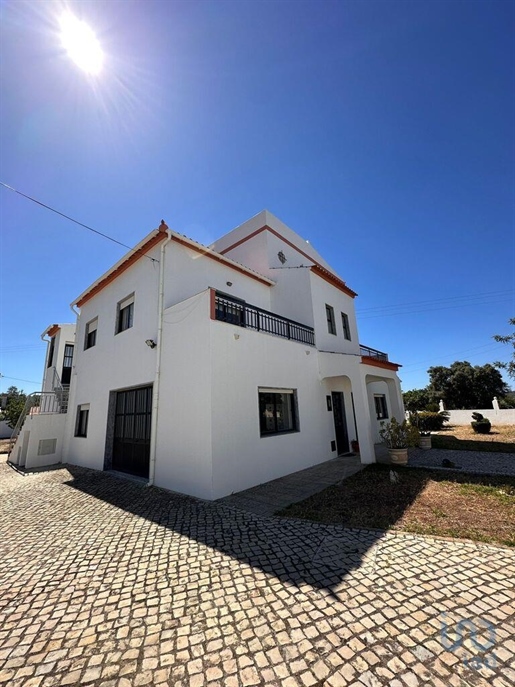 Startseite / Villa in São Brás de Alportel, Faro