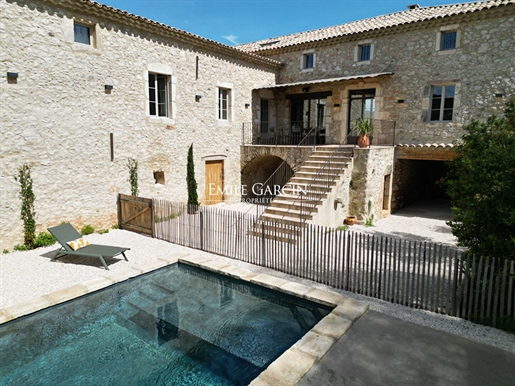Renovated farmhouse for sale in Goudargues