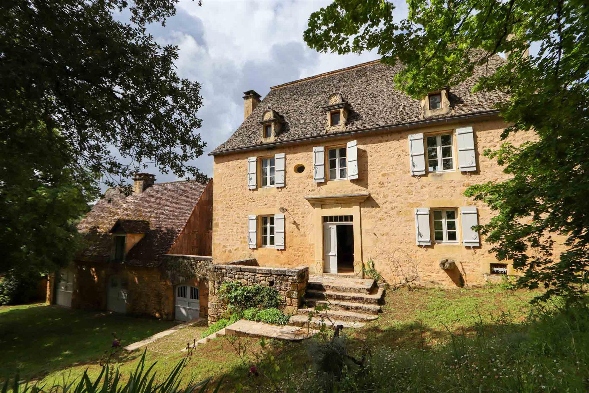 15 km from Sarlat - Dordogne Valley - Périgord Noir
