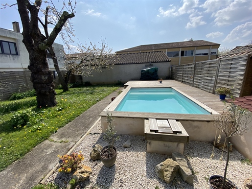 Maison de ville T5 avec jardin et piscine à Casseneuil