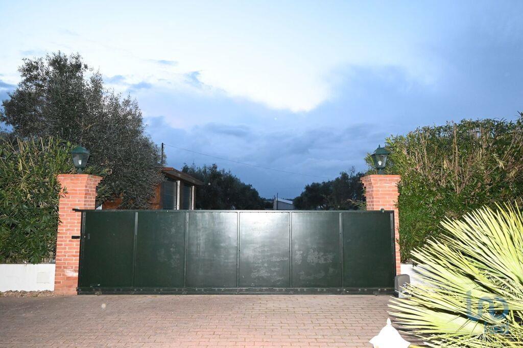 Home / Villa with 4 Rooms in Ponte de Sor, Tramaga e Vale de Açor with 302,00 m²