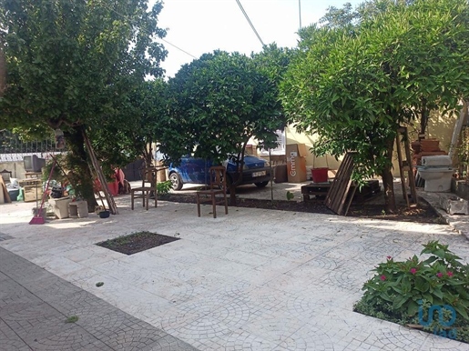 Town House with 5 Rooms in Portalegre with 303,00 m²
