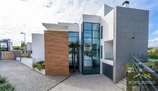 Moderna vila contemporânea de 4 quartos em Vilamoura Algarve