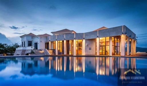 Luxuosa casa de 6 quartos com vista panorâmica no Algarve Estoi
