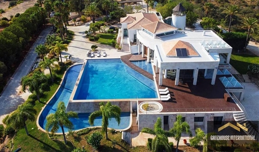 Luxuosa casa de 6 quartos com vista panorâmica no Algarve Estoi