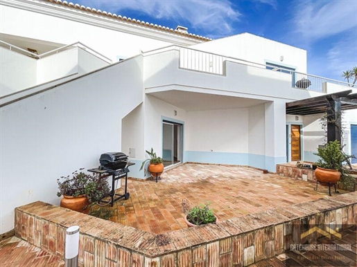 Apartamento de 3 dormitorios con piscina en Burgau West Algarve