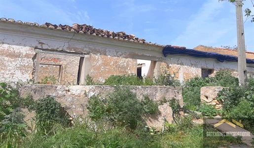 Propriété centrale de l’Algarve ruine avec des terres en morceaux