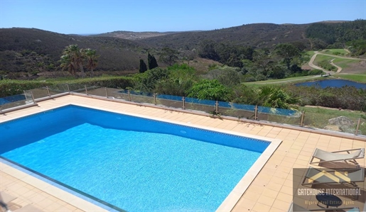 Villa de 5 chambres à vendre sur Santo Antonio Golf Resort dans l’ouest de l’Algarve