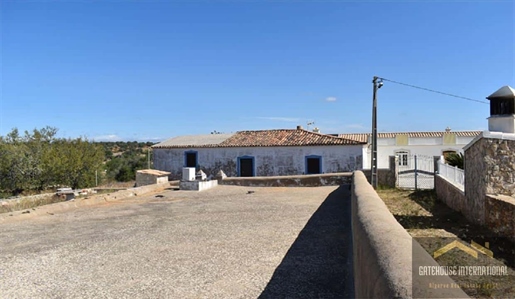 2 Bed Farmhouse For Renovation With 1.5 Hectares in Porches Algarve