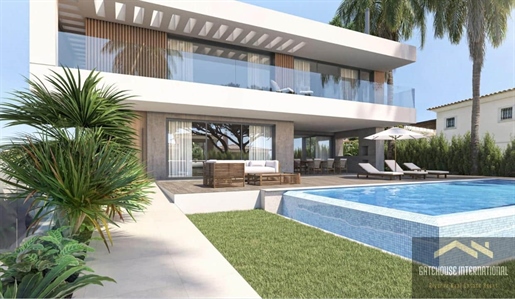 5 Bed Villa For Sale in Varandas do Lago Algarve