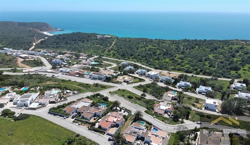 Terrain à vendre près de la plage de Quinta da Fortaleza dans l’ouest de l’Algarve