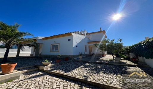 Villa de 4 chambres à vendre en Moncarapacho Algarve