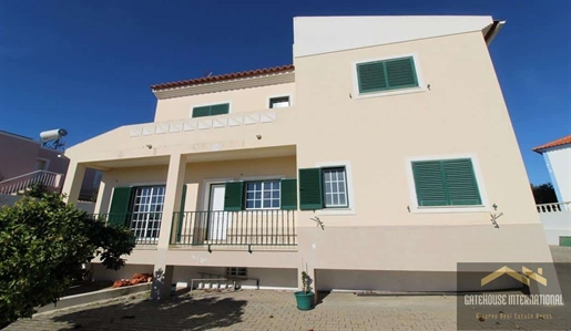 Villa met 4 slaapkamers, garage en ruimte voor zwembad in Altura Oost-Algarve