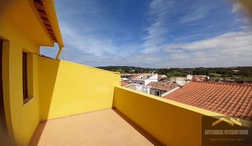 Maison de ville avec un duplex de 2 chambres et un studio de 1 lit dans l’ouest de l’Algarve
