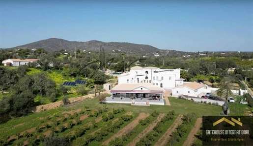 Boutique Hotel With 21 Bedrooms in Moncarapacho Algarve For Sale