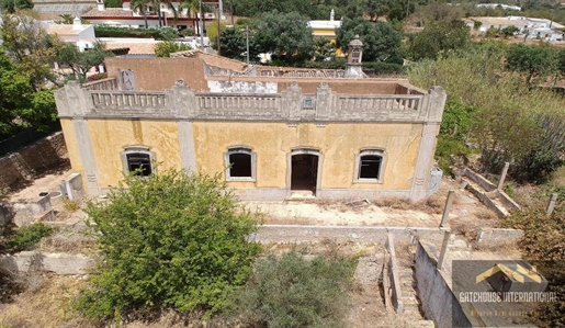 Propriedade de Santa Bárbara de Nexe Algarve para renovar com um terreno de 8.000 m2