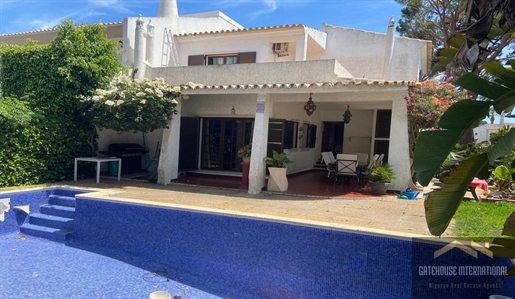 3 Bed Villa With Pool For Renovation in Vilamoura Algarve